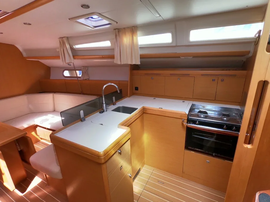 Yacht JEANNEAU Sun Odyssey 42i - Praha - Foto 1