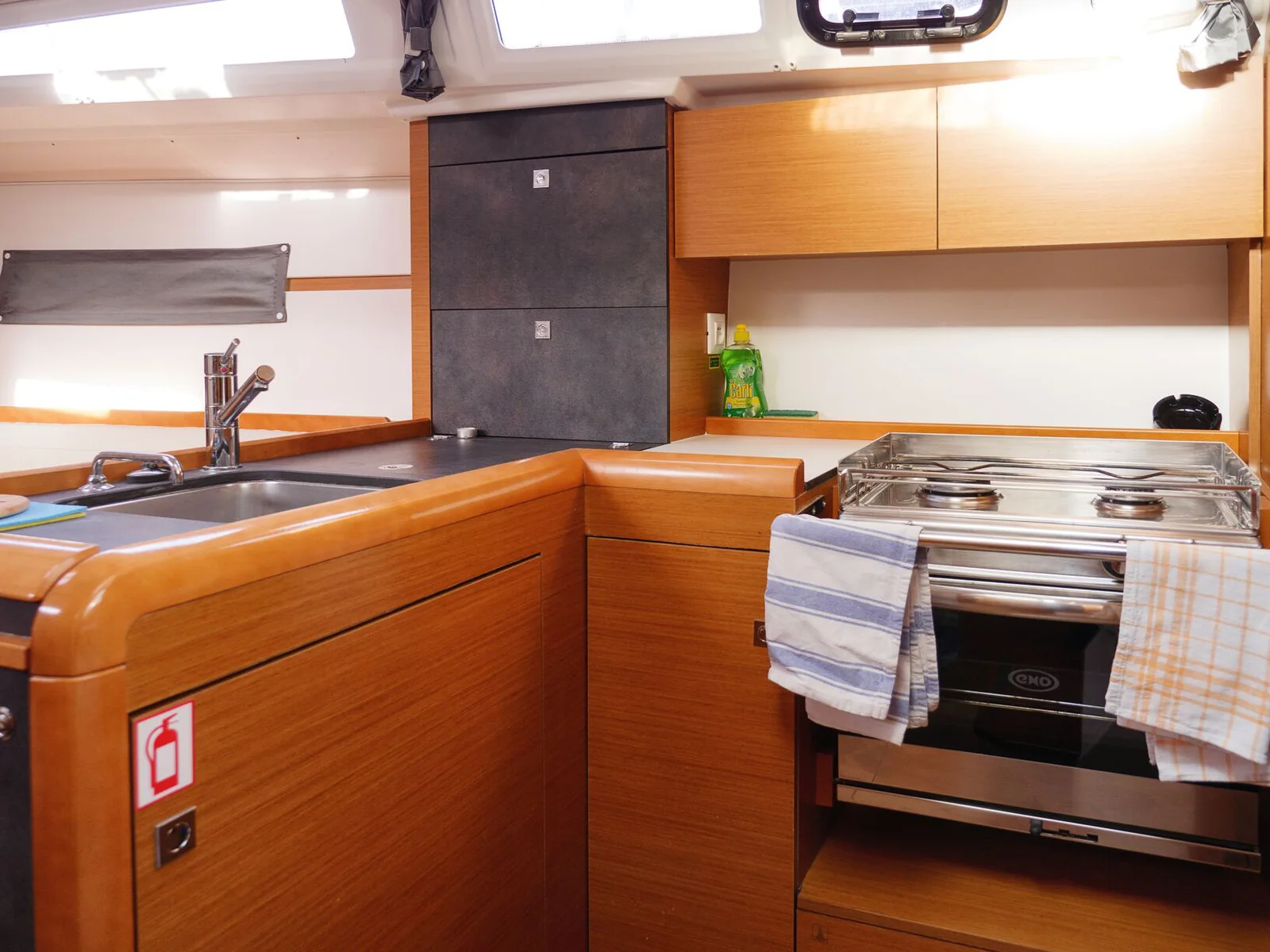 Yacht JEANNEAU Sun Odyssey 349 - Siberia - Foto 11