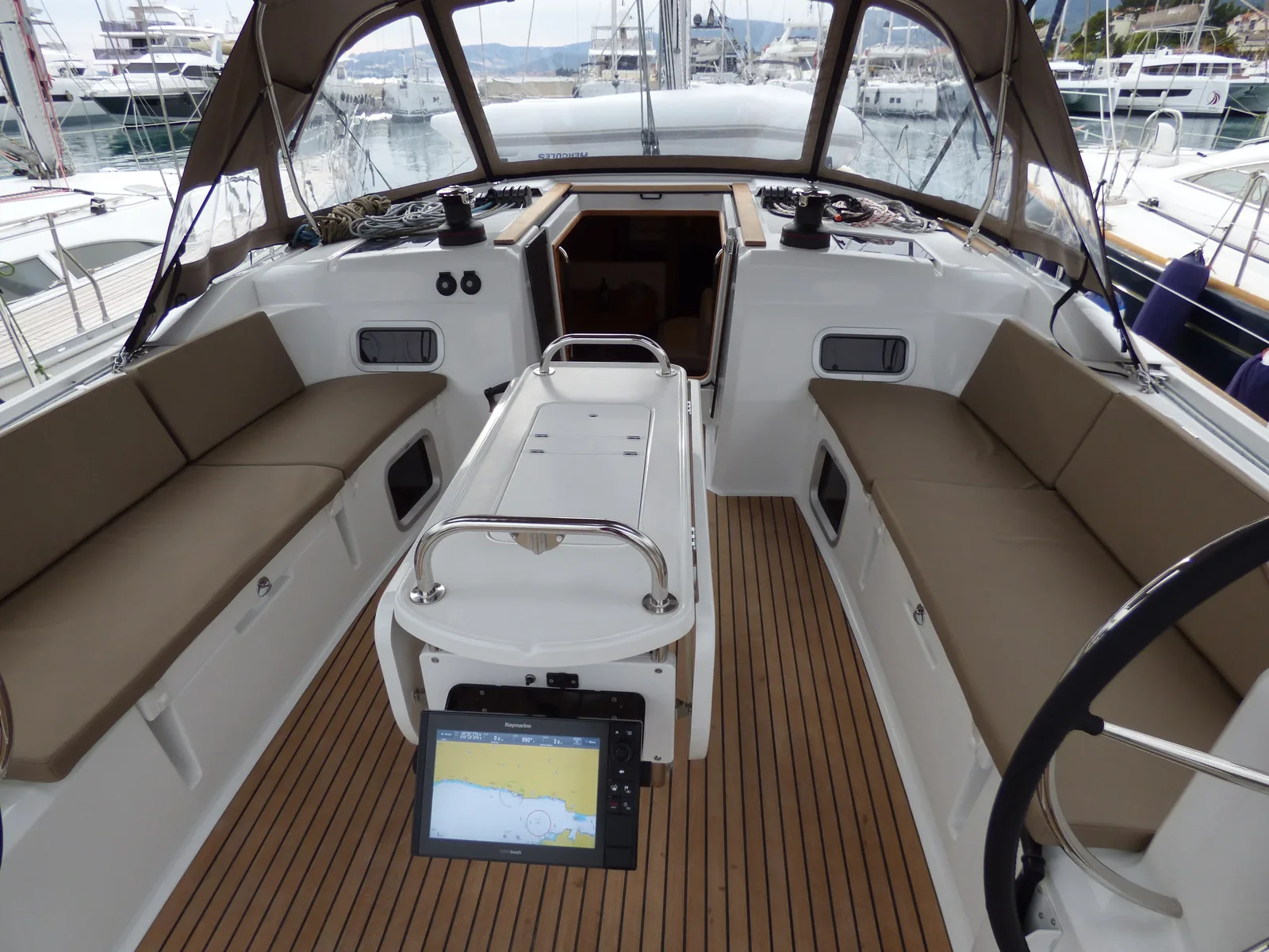 Yacht JEANNEAU Sun Odyssey 519 - Geronimo - Foto 1