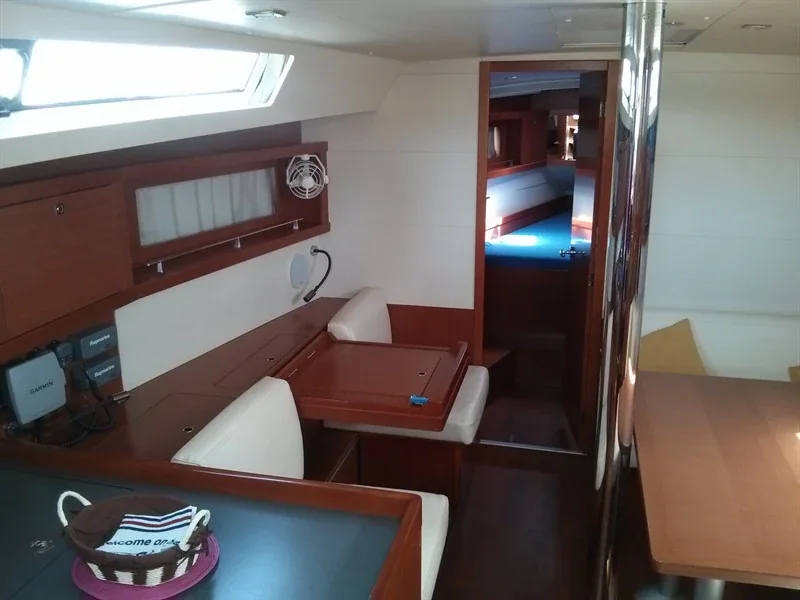 Yacht BENETEAU Oceanis 41 - Warrior