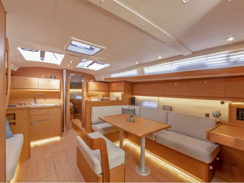 Yacht DUFOUR 430 Grand Large - Akira