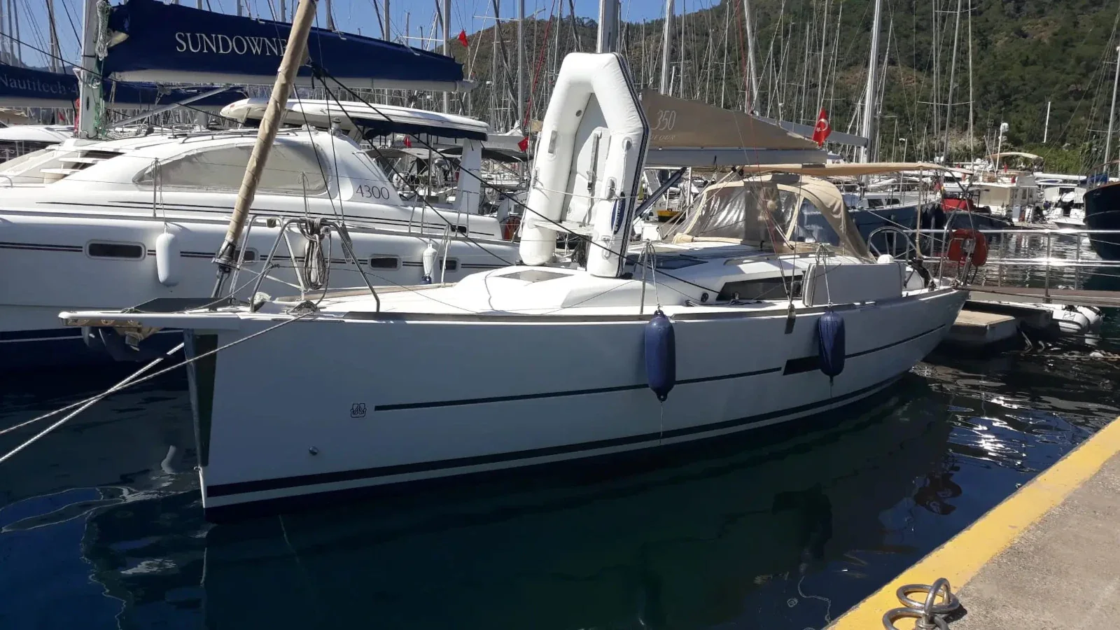 Yacht DUFOUR 350 Grand Large - White Pearl
