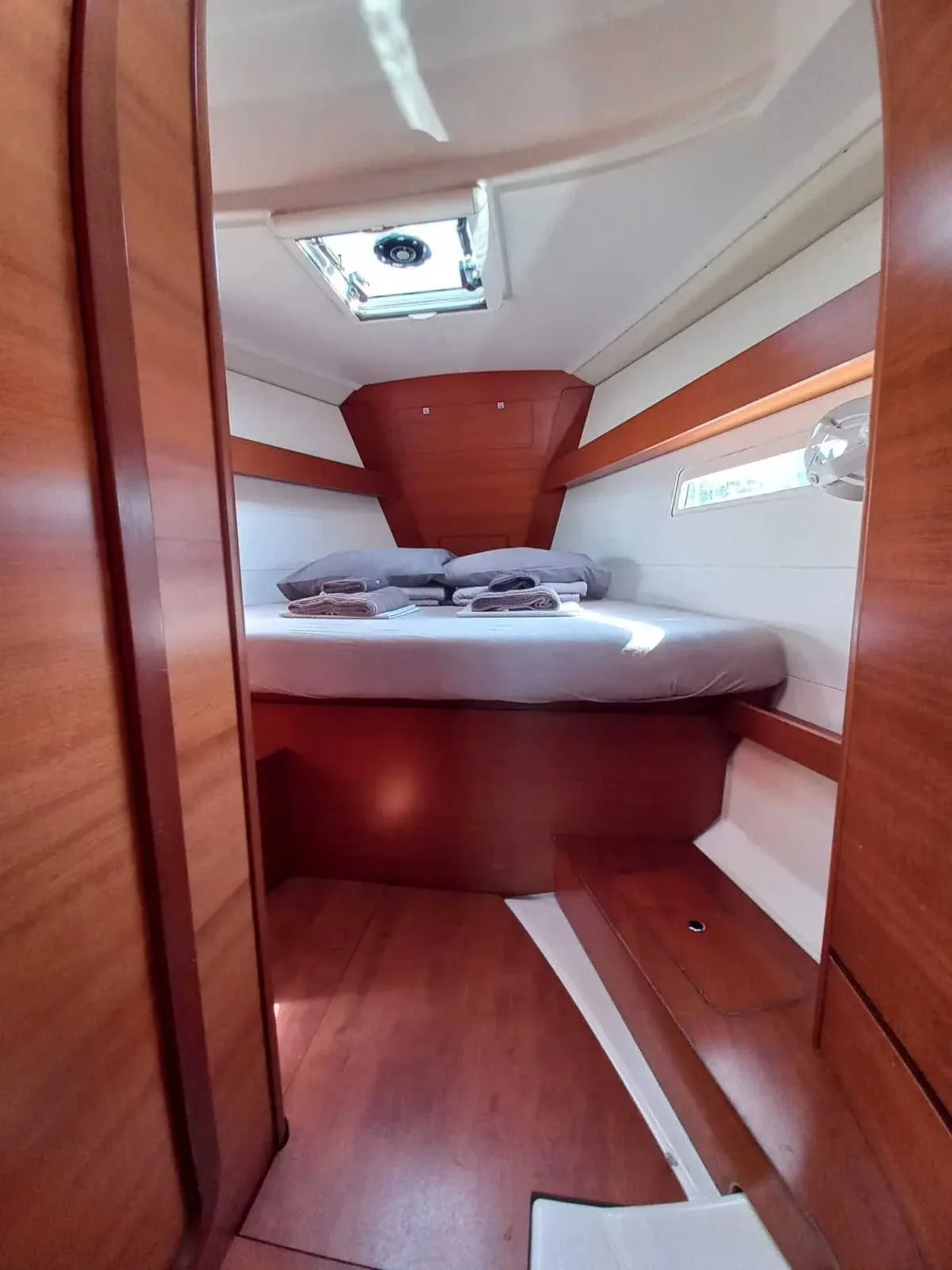 Yacht DUFOUR 410 Grand Large - Julia - Foto 1