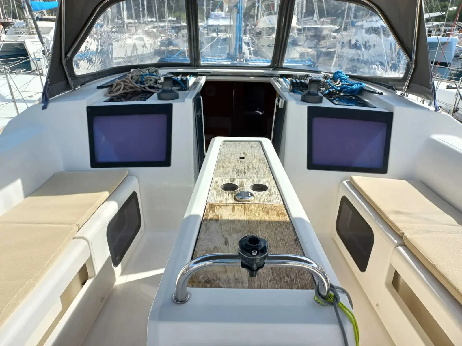 Yacht DUFOUR 410 Grand Large - Julia - Foto 1