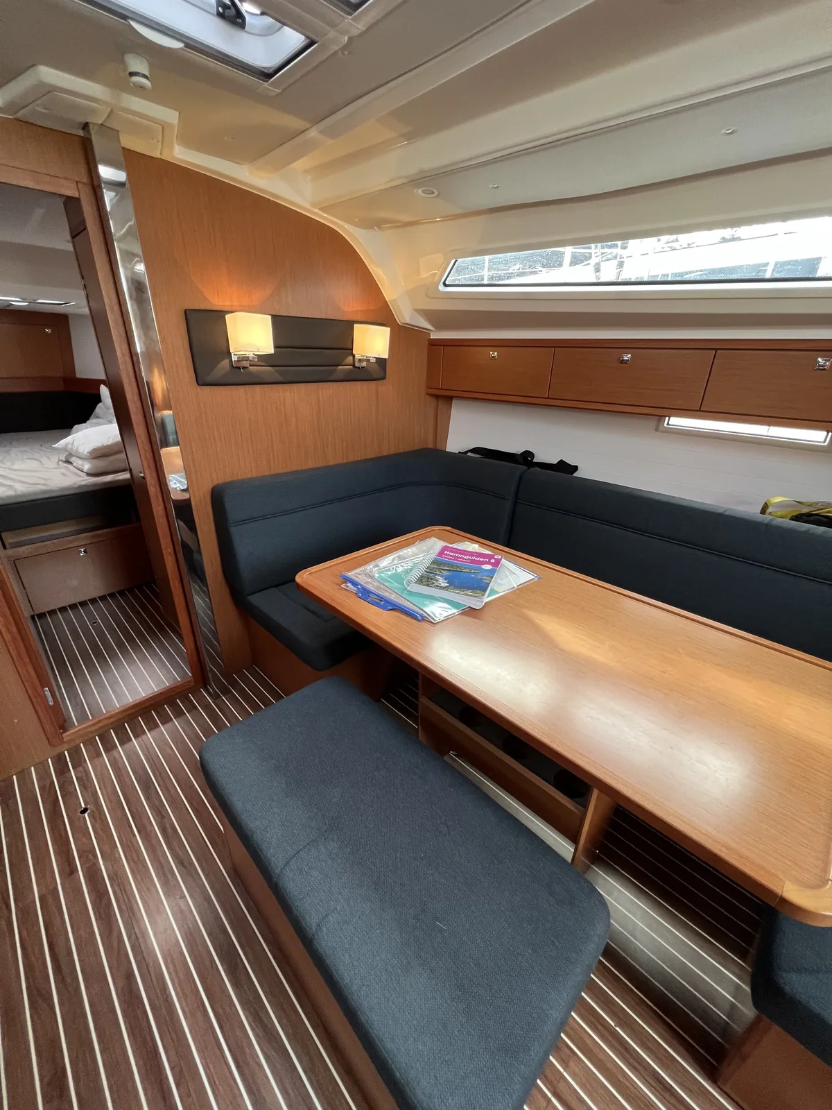 Yacht BAVARIA C38 - Eleven - Foto 1