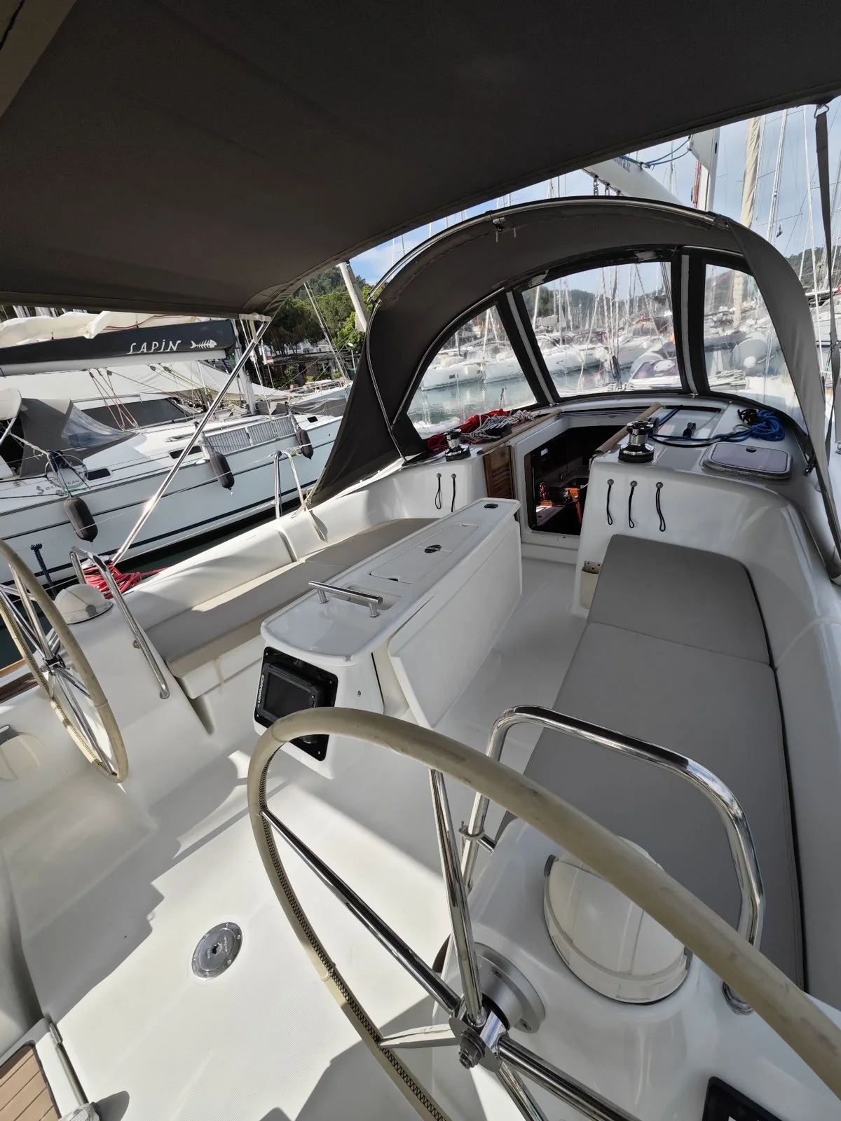 Yacht BENETEAU Oceanis 40 - Violet - Foto 21