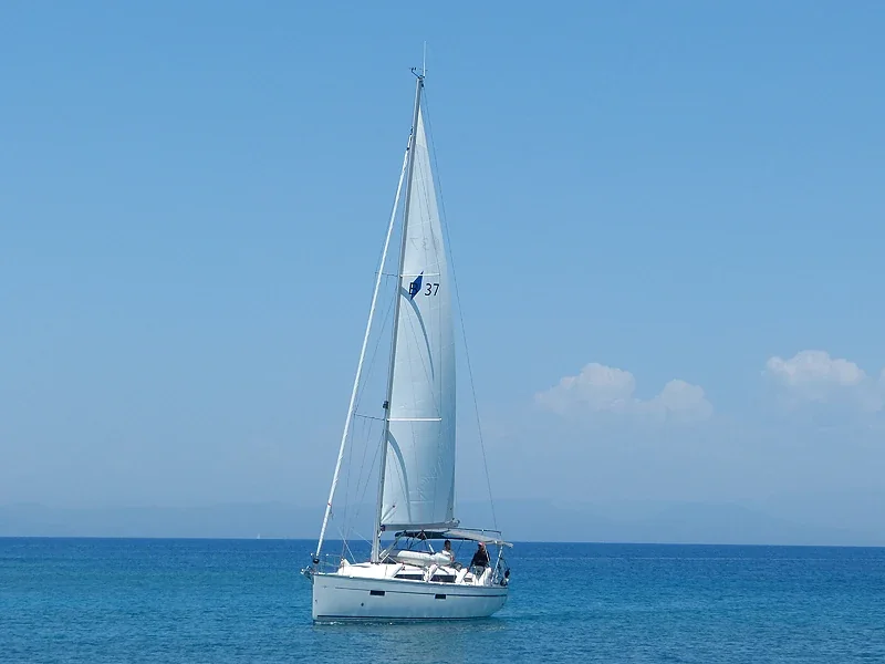 Yacht BAVARIA Cruiser 37 - Nenemia