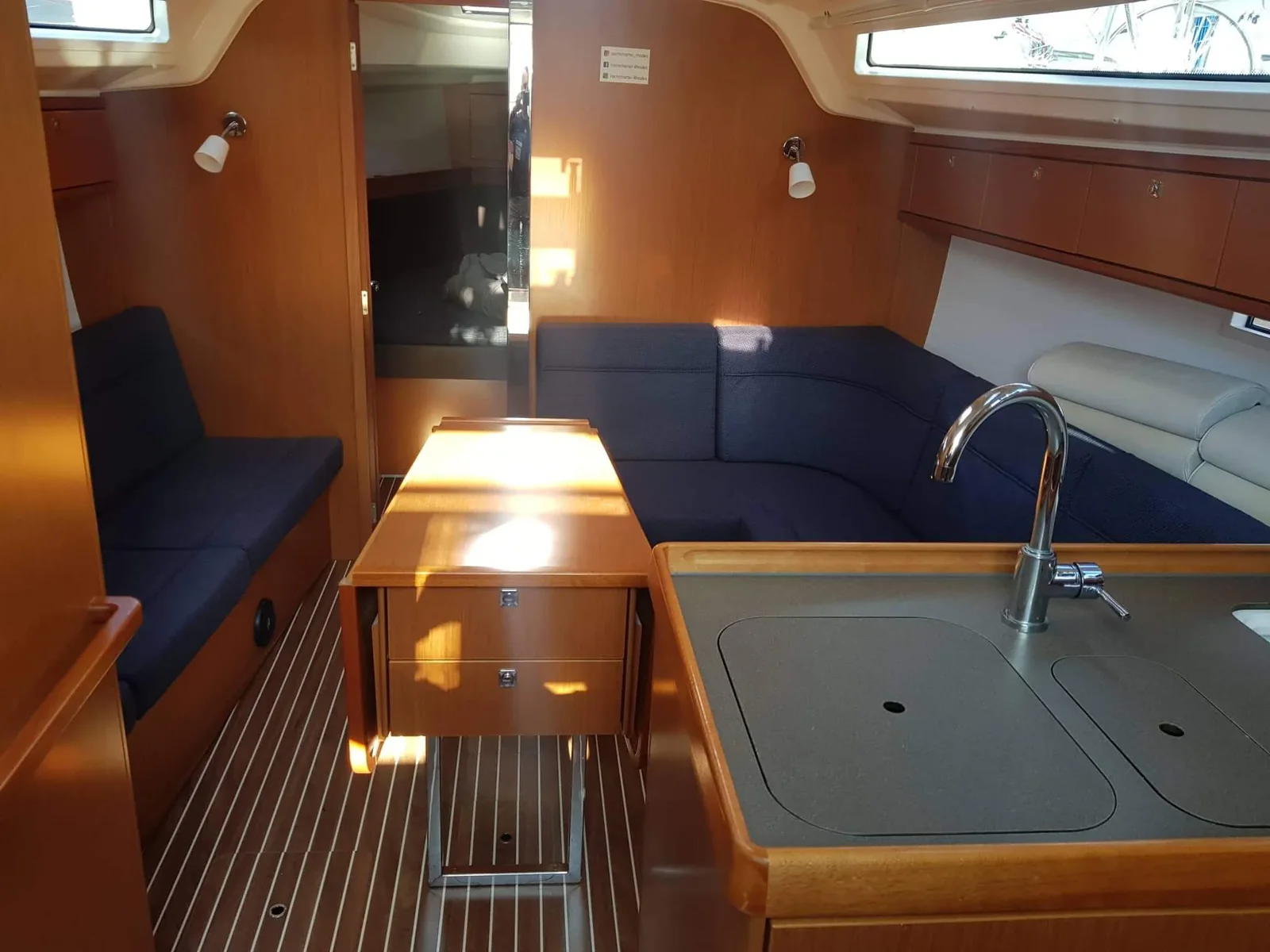 Yacht BAVARIA Cruiser 37 - Nenemia - Foto 1