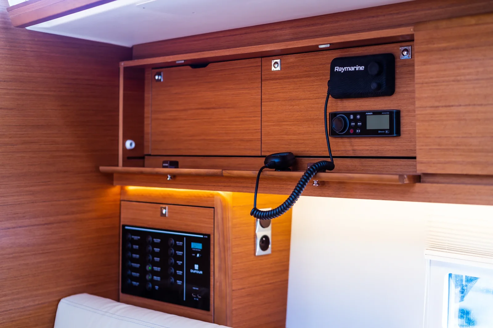 Yacht DUFOUR 430 Grand Large - Barbara - Foto 1