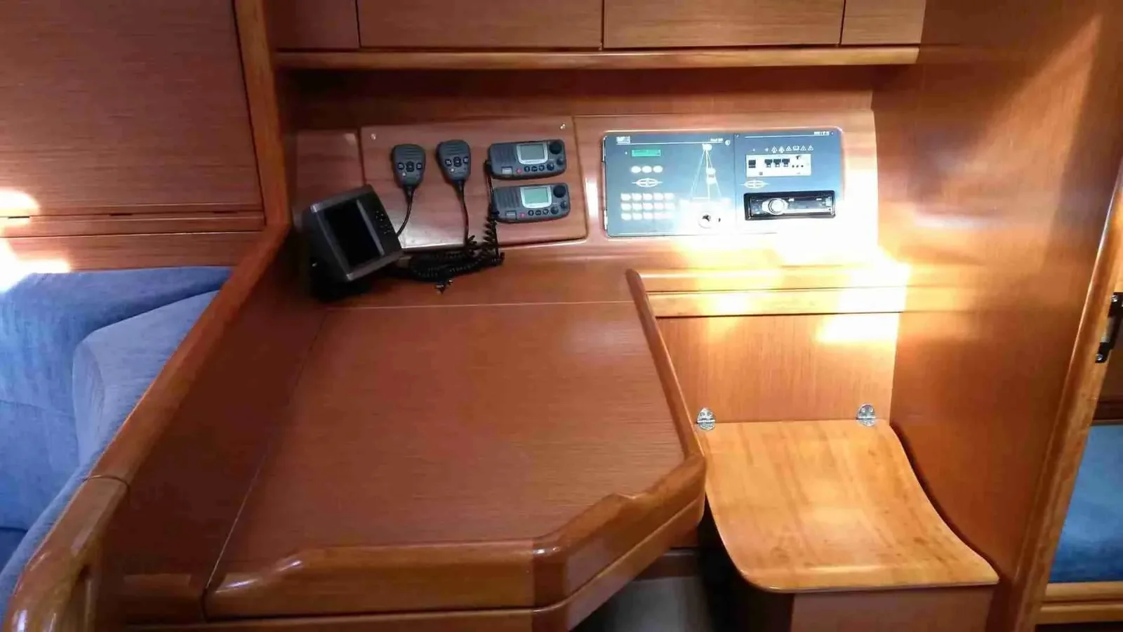 Yacht BAVARIA Cruiser 40 - Springrose