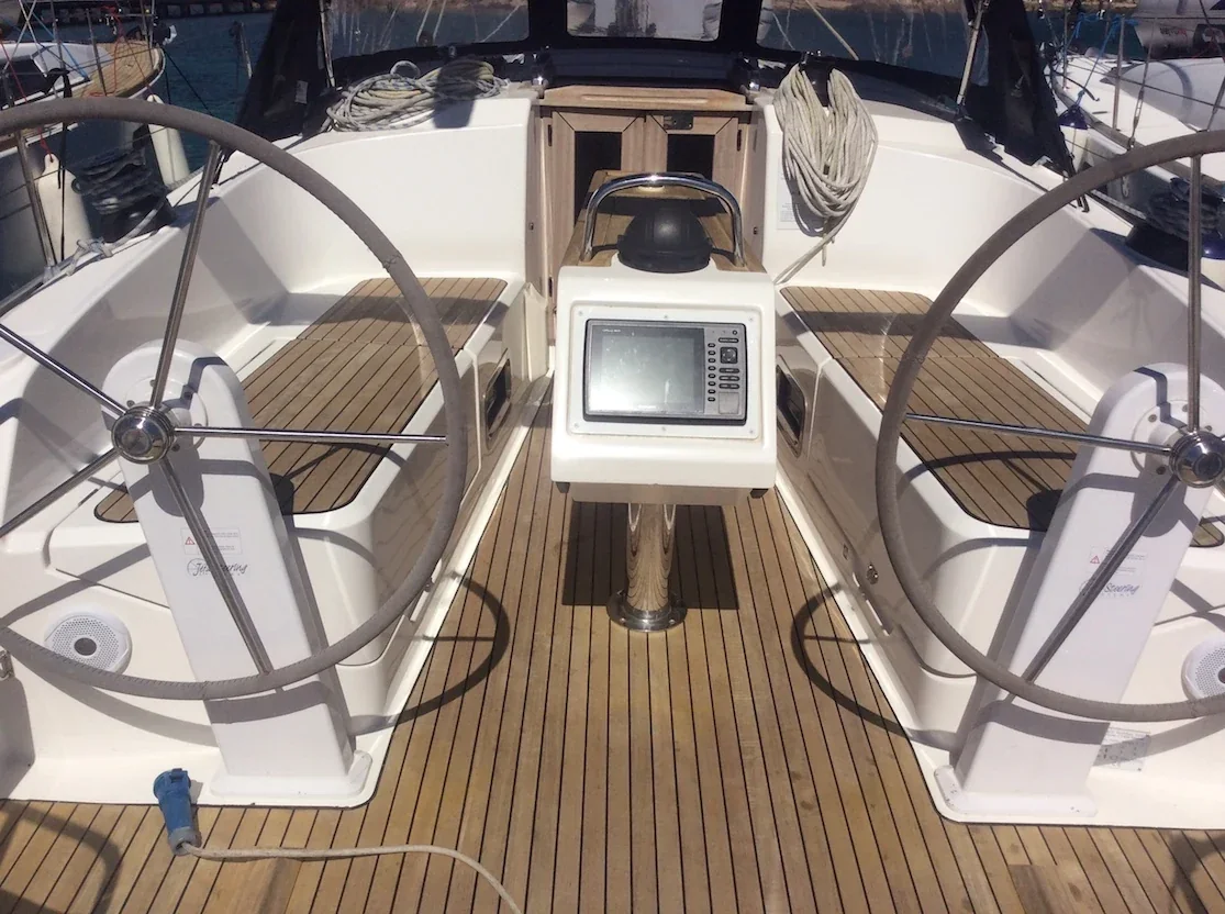 Yacht BAVARIA Cruiser 37 - Elnath - Foto 1