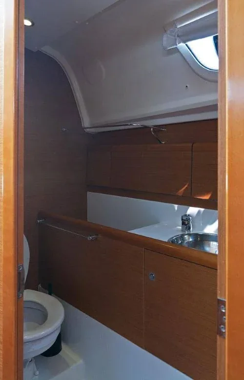 Yacht JEANNEAU Sun Odyssey 33i - Kiki Kiss - Foto 1