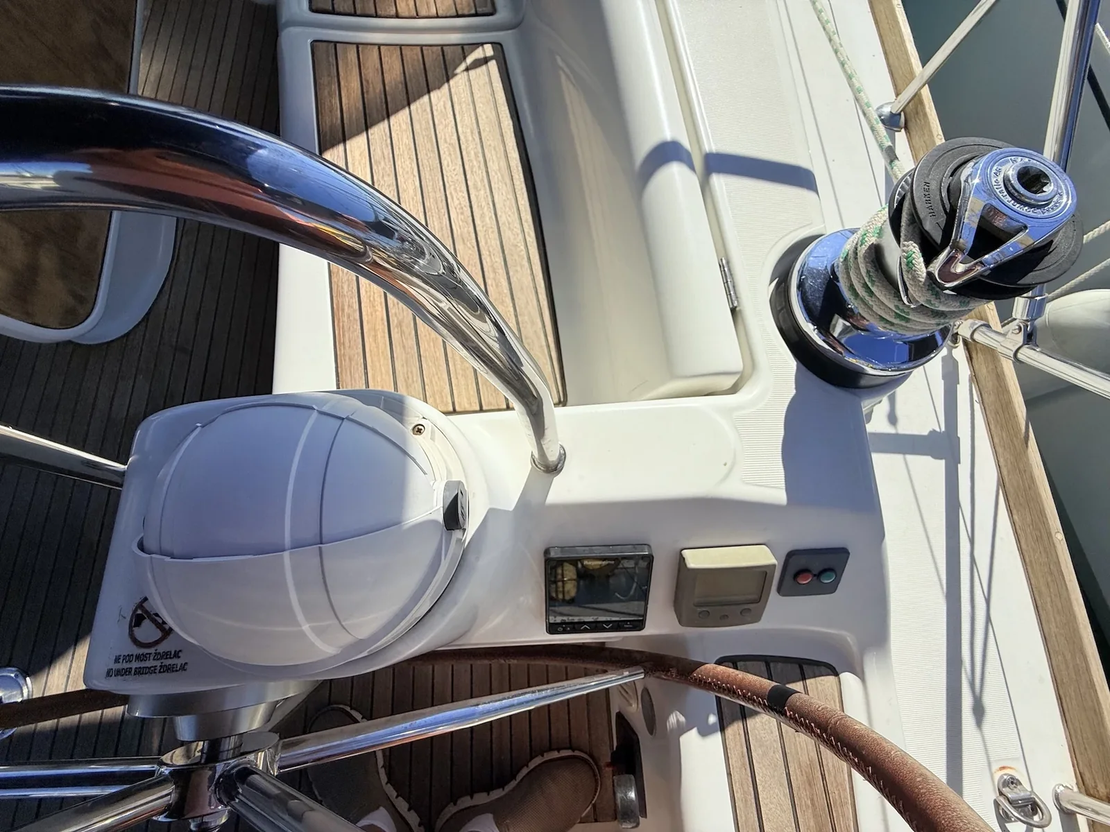Yacht BENETEAU Oceanis 43 - Valdeker II - Foto 9