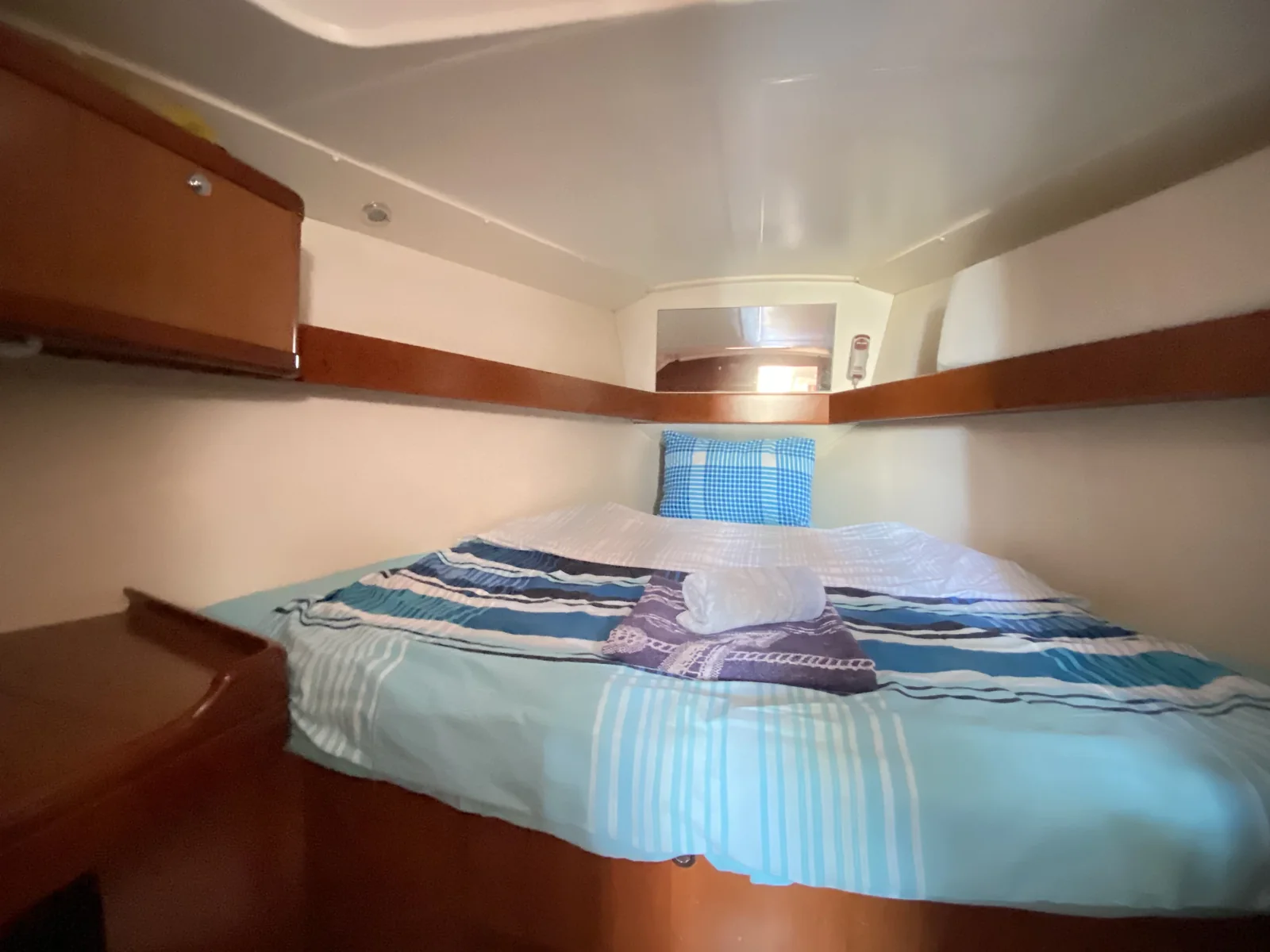 Yacht BENETEAU Oceanis 37 - Glen Rosa - Foto 1