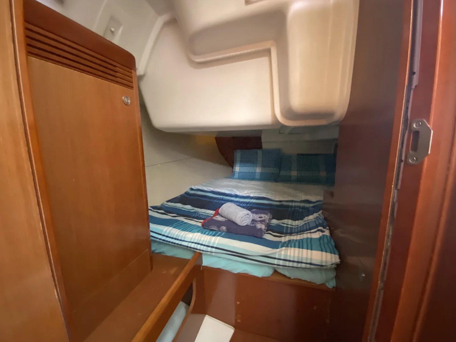 Yacht BENETEAU Oceanis 37 - Glen Rosa - Foto 1
