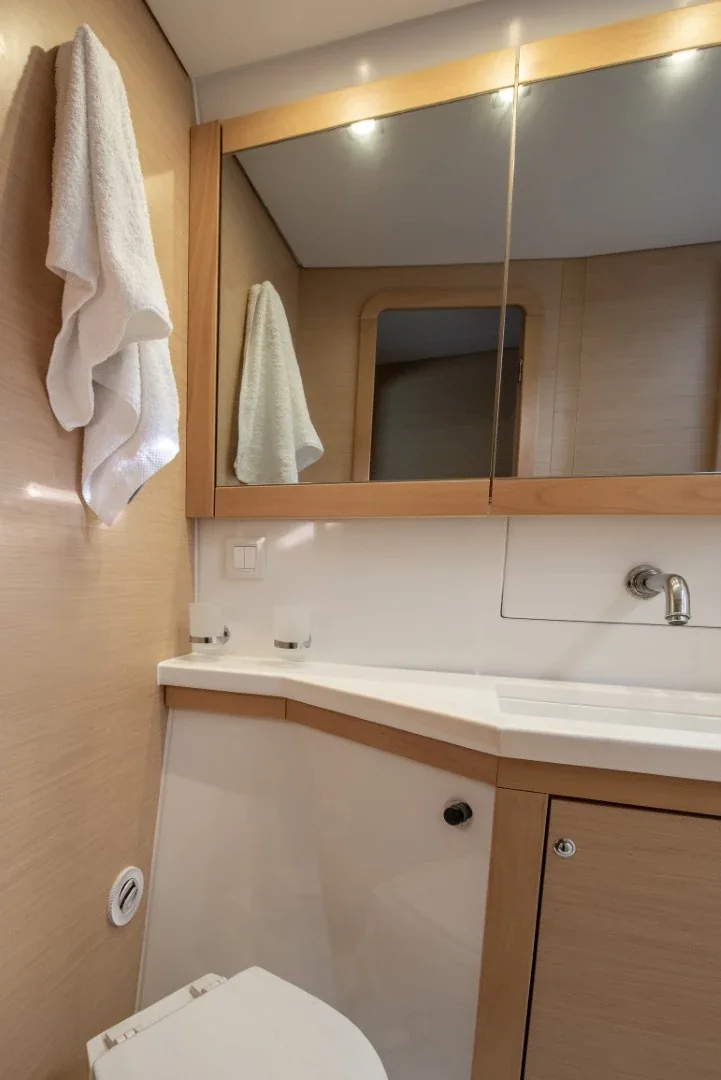 Yacht LAGOON 450 F - Diva - Foto 1