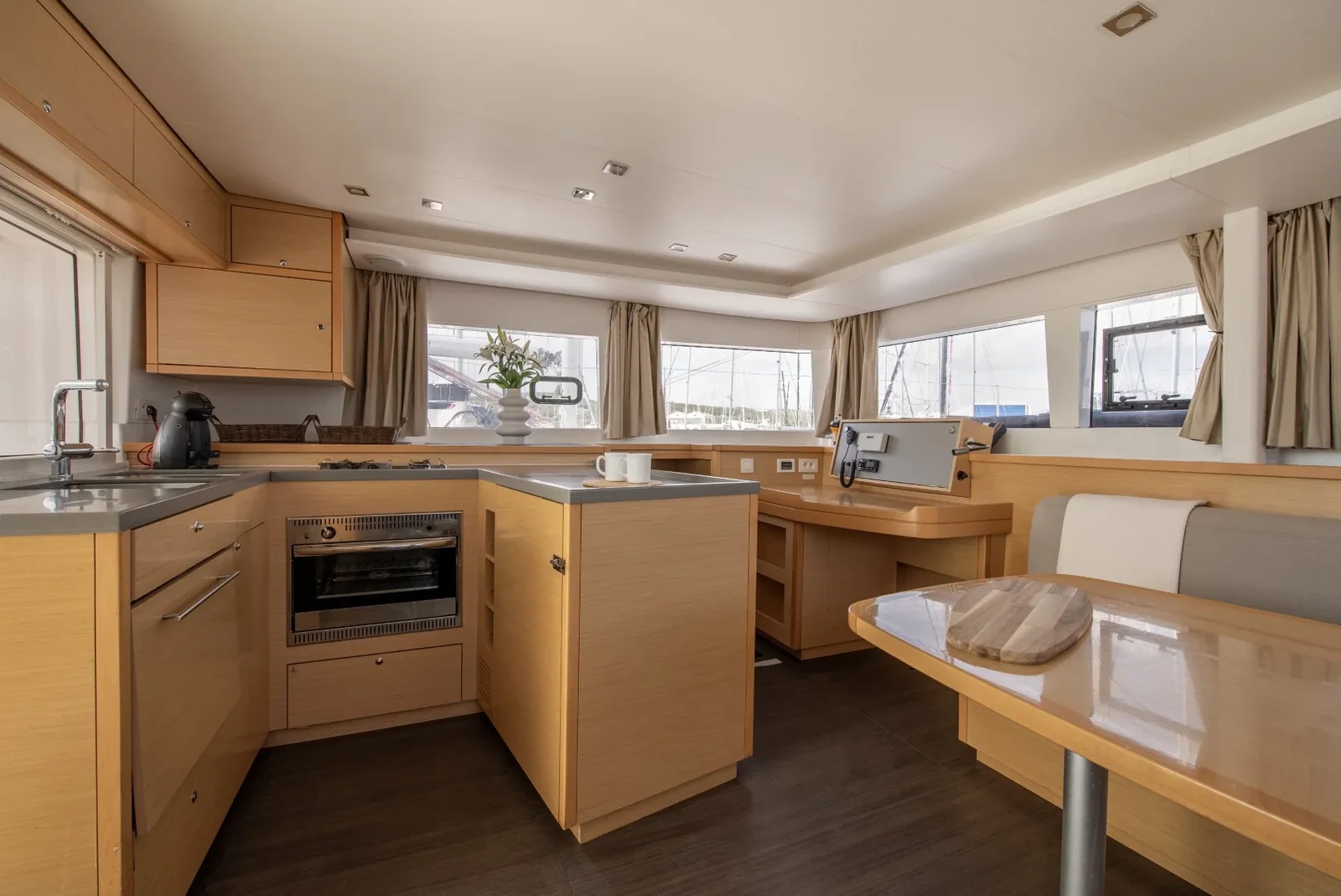 Yacht LAGOON 450 F - Diva - Foto 1