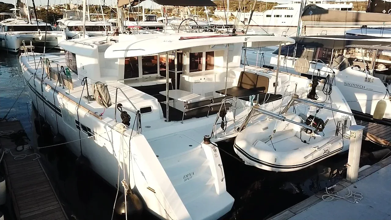 Yacht LAGOON 450 F - Diva - Foto 1