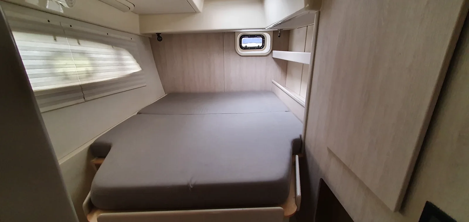 Yacht ROBERTSON AND CAINE Leopard 44 - La Luna - Foto 1