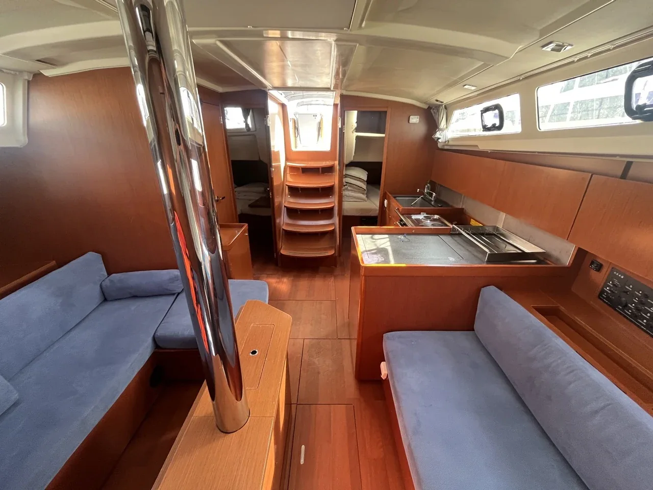 Yacht BENETEAU Oceanis 41.1 - Buga - Foto 1