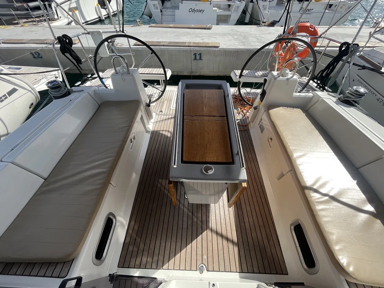 Yacht BENETEAU Oceanis 41.1 - Buga - Foto 1