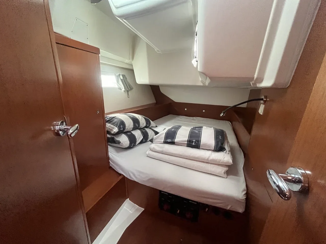 Yacht BENETEAU Oceanis 45 - Vesna