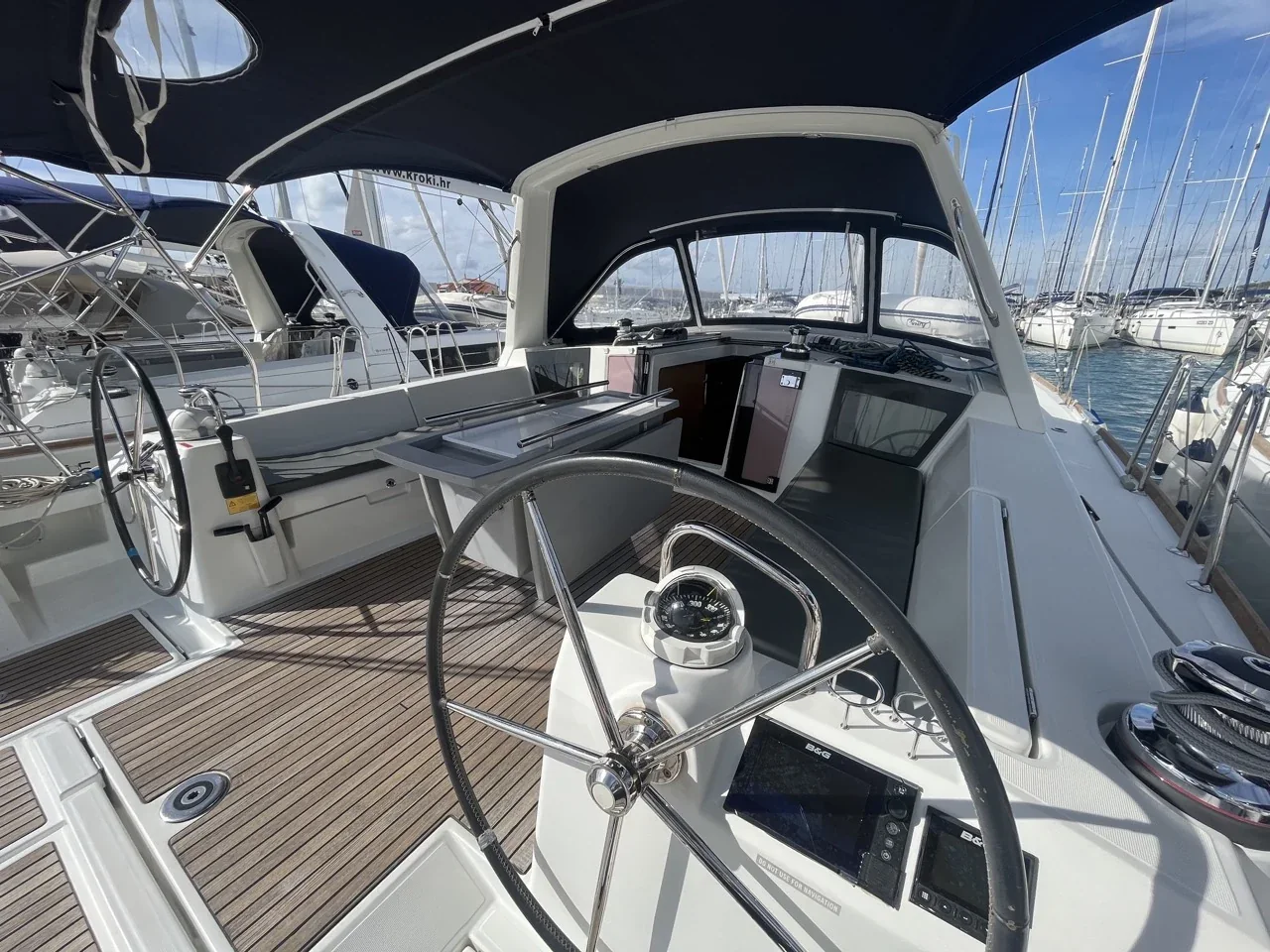 Yacht BENETEAU Oceanis 45 - Vesna - Foto 1