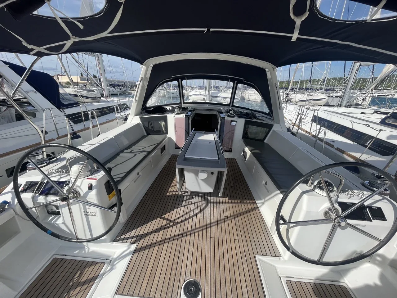 Yacht BENETEAU Oceanis 45 - Vesna - Foto 1