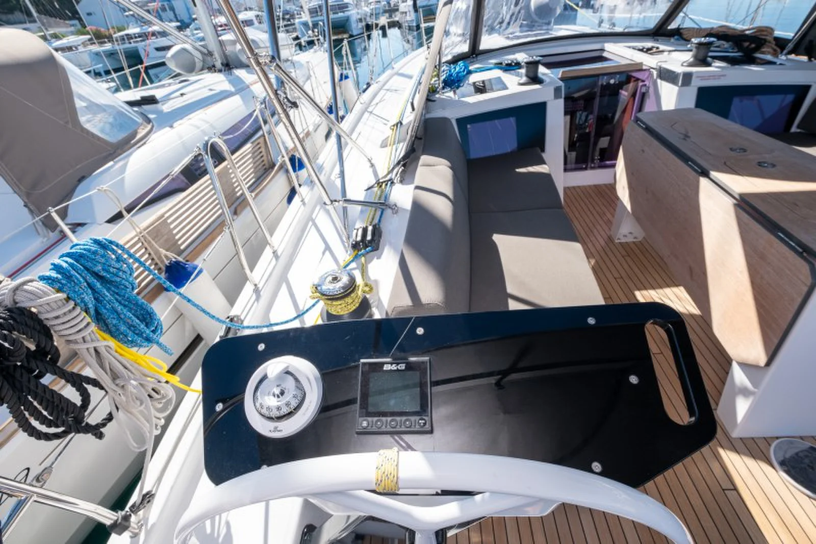 Yacht DUFOUR 41 - Anita