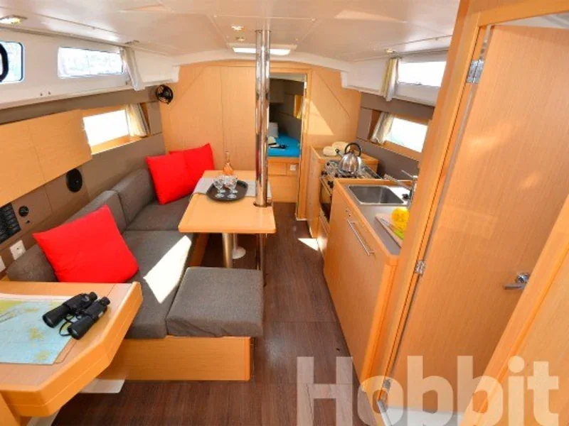 Yacht BENETEAU Oceanis 35 - Hobbit - Foto 1