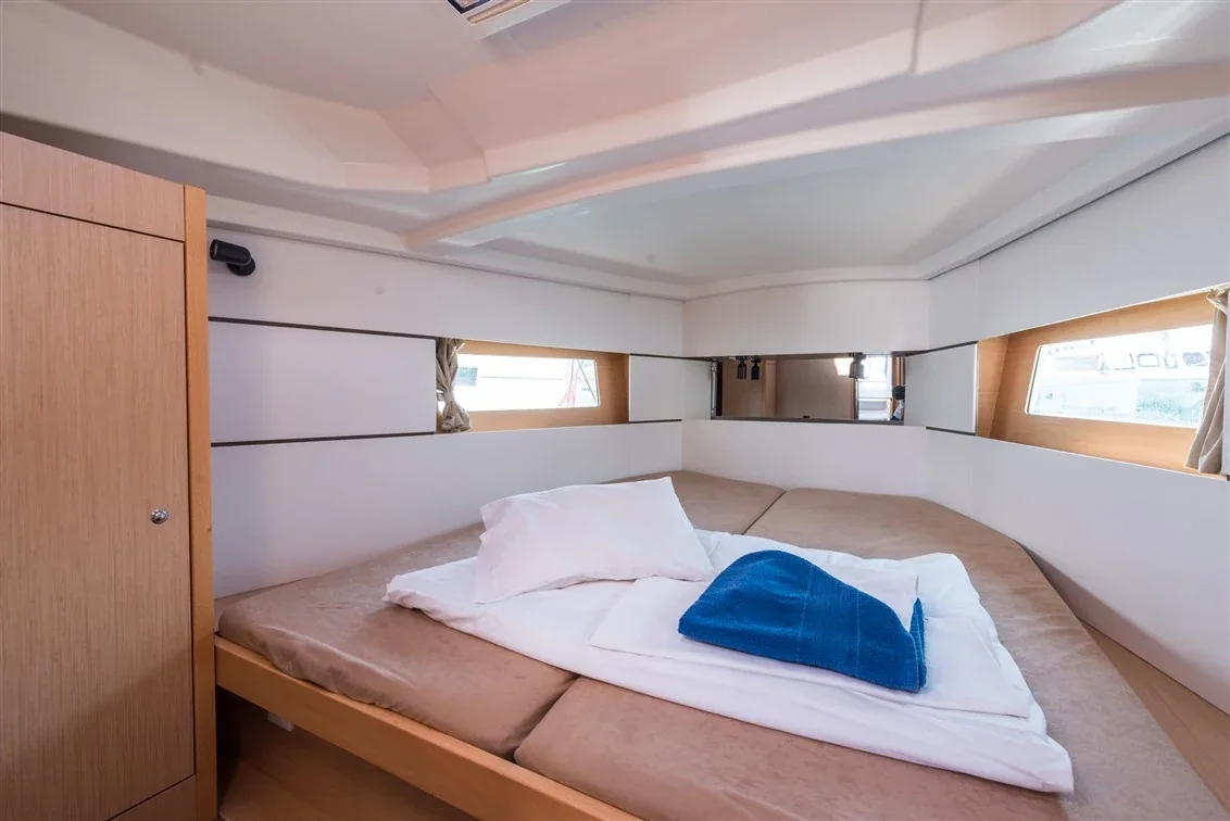 Yacht BENETEAU Oceanis 38 - Rusalka - Foto 1