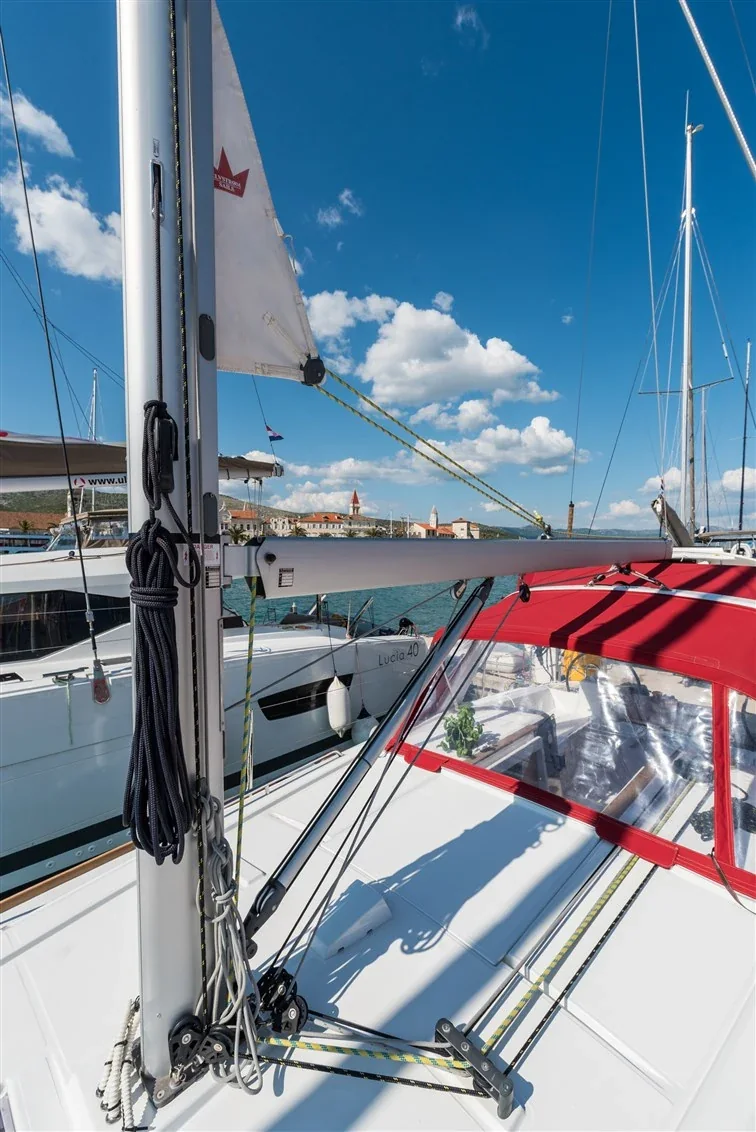 Yacht BENETEAU Oceanis 38 - Rusalka - Foto 1