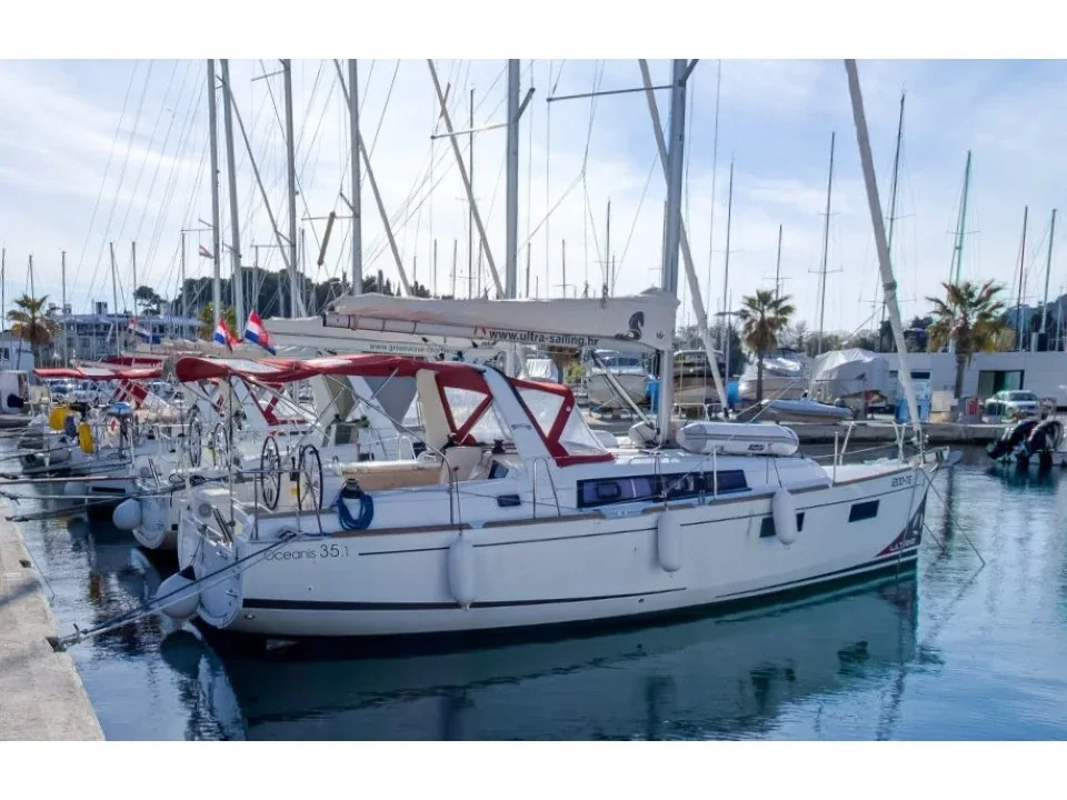 Yacht BENETEAU Oceanis 35.1 - Lampuga - Foto 1