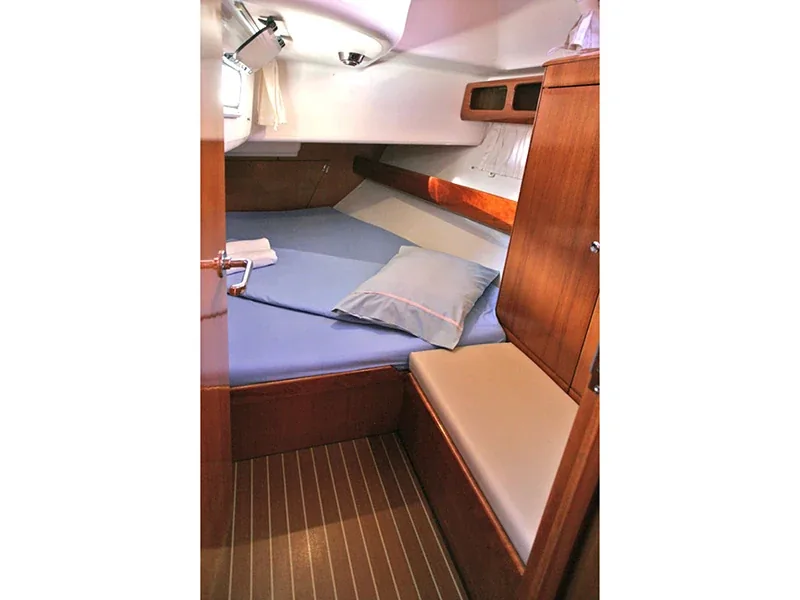 Yacht BAVARIA 42 Cruiser - Iraklis - Foto 1