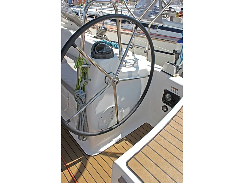 Yacht BAVARIA 42 Cruiser - Iraklis - Foto 1