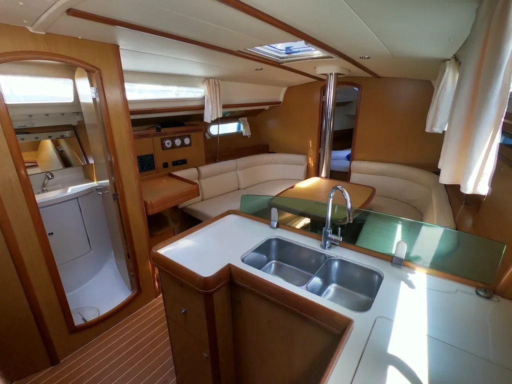 Yacht JEANNEAU Sun Odyssey 39i - Cabiria - Foto 1