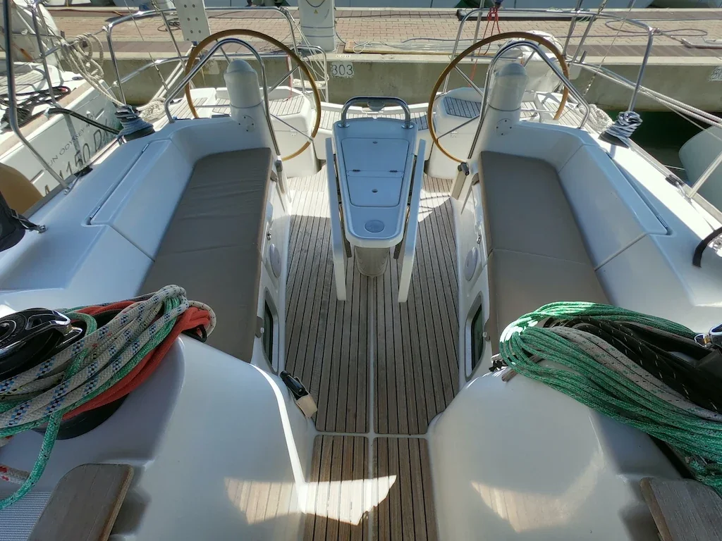 Yacht JEANNEAU Sun Odyssey 39i - Cabiria - Foto 1