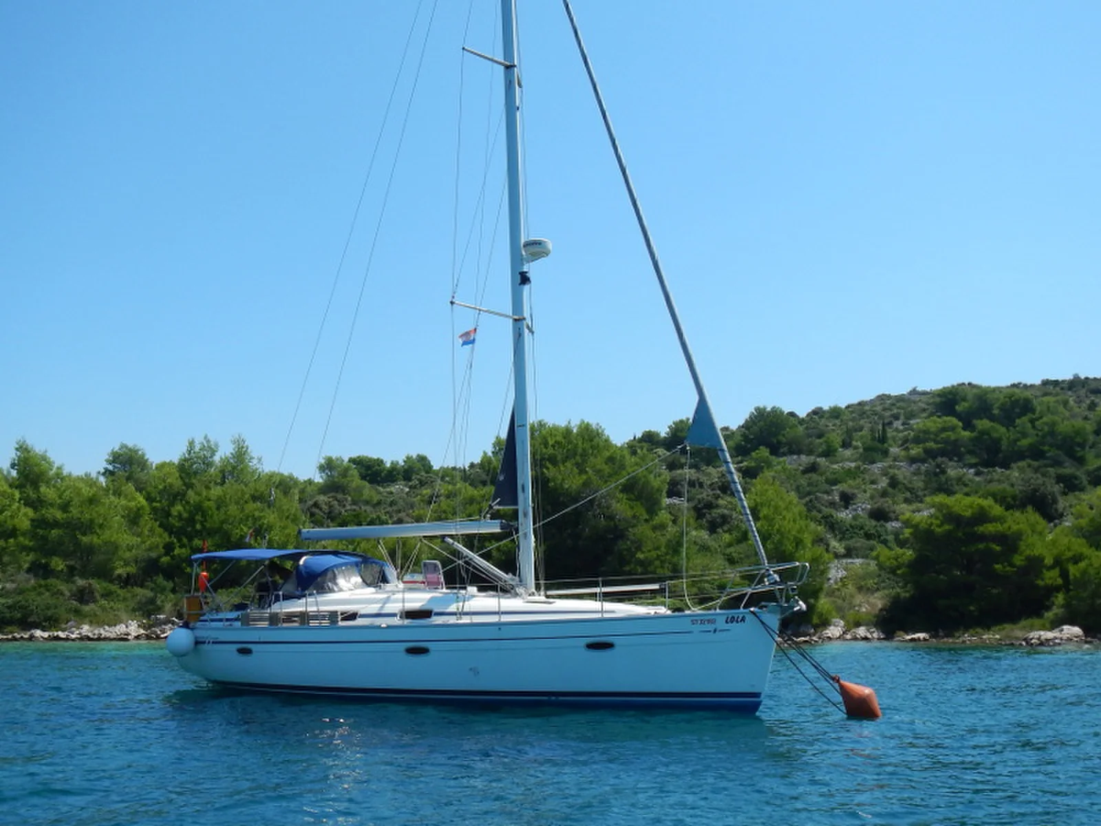Yacht BAVARIA 39 Cruiser - Lola - Foto 1