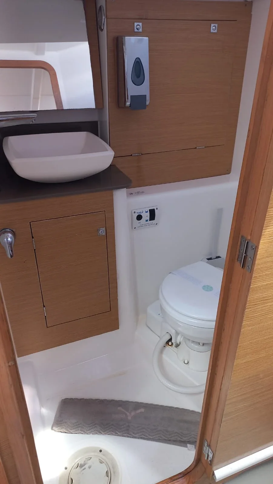 Yacht DUFOUR 360 Grand Large - Karibu - Foto 1