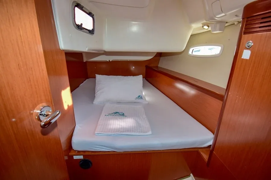 Yacht BENETEAU Oceanis 40 - Zezo - Foto 1