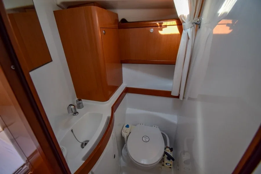 Yacht BENETEAU Oceanis 40 - Zezo - Foto 1