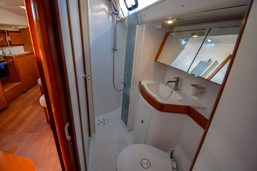 Yacht BENETEAU Oceanis 40 - Zezo - Foto 1