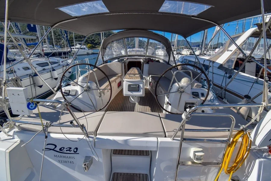Yacht BENETEAU Oceanis 40 - Zezo - Foto 1