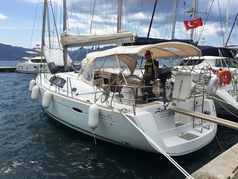 Yacht BENETEAU Oceanis 40 - Zezo - Foto 1