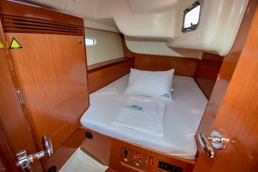 Yacht BENETEAU Oceanis 40 - Zezo - Foto 1