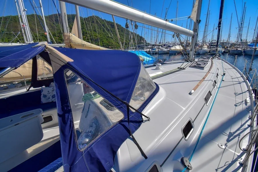 Yacht BENETEAU Cyclades 50.5 - Filyos - Foto 1