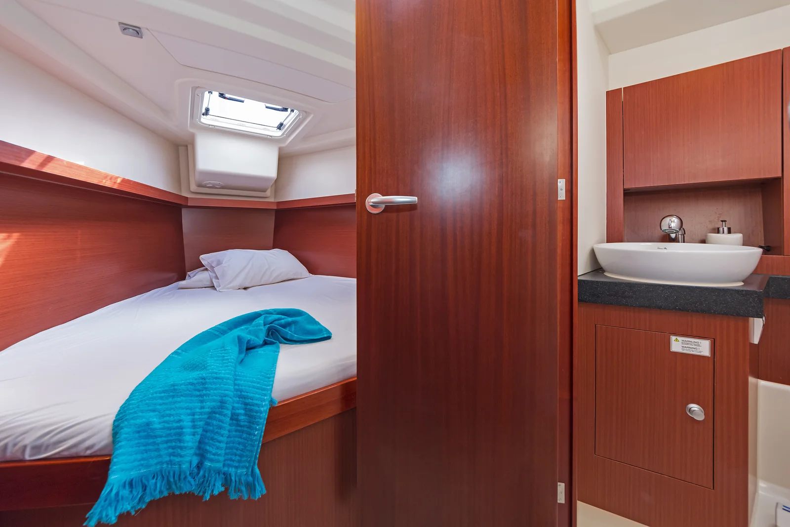 Yacht HANSE 415 - Kuro Siwo - Foto 1