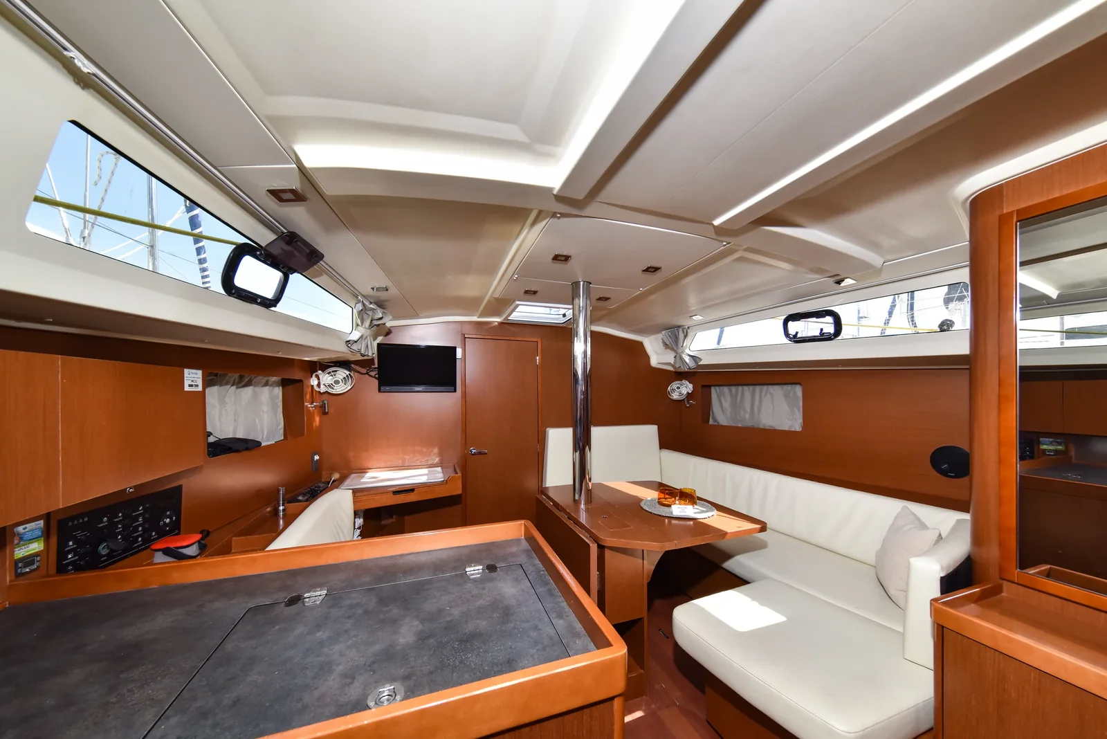 Yacht BENETEAU Oceanis 41.1 - 4play - Foto 1