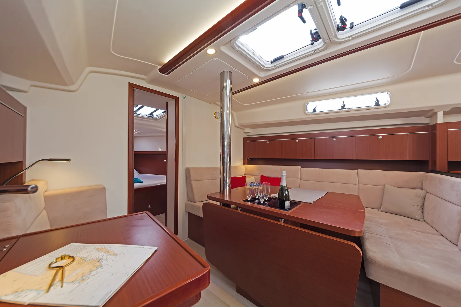 Yacht HANSE 415 - Kuro Siwo - Foto 1