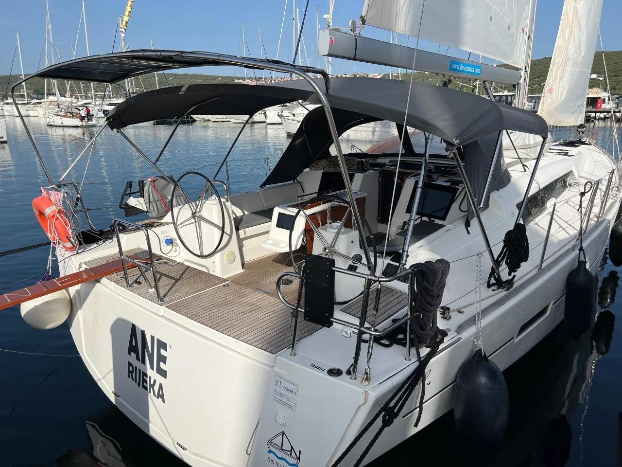 Ane - Main 1